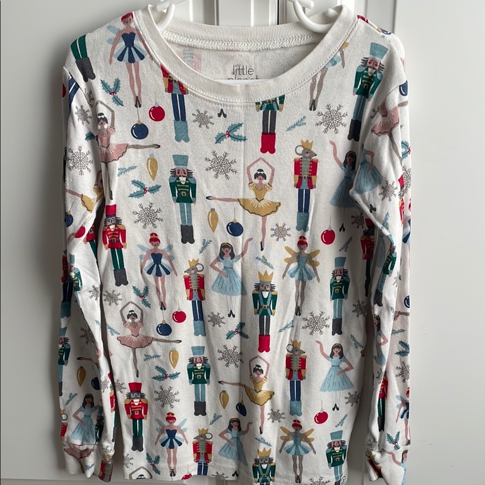 Nutcracker Ballet Print size 8 Carter’s pajamas.